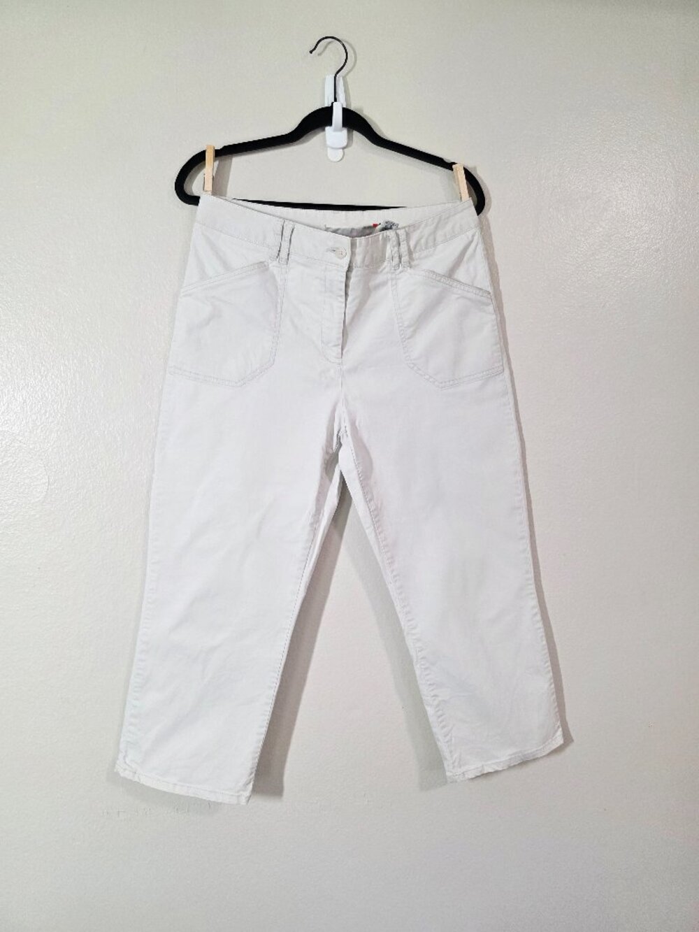 French Laundry Sport Women's Off White Capri